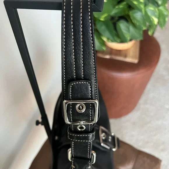 Coach Soho Buckle Hampton Shoulder Bag Style #7548 - Picture 6 of 16